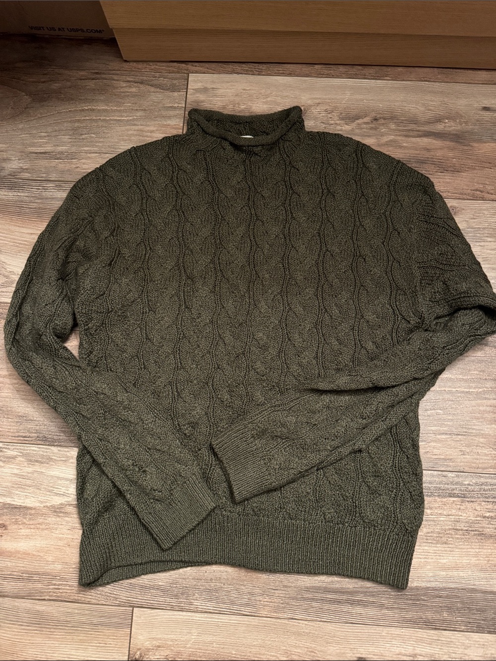 NWT Women’s J Crew Olive Cable Knit Sweater
